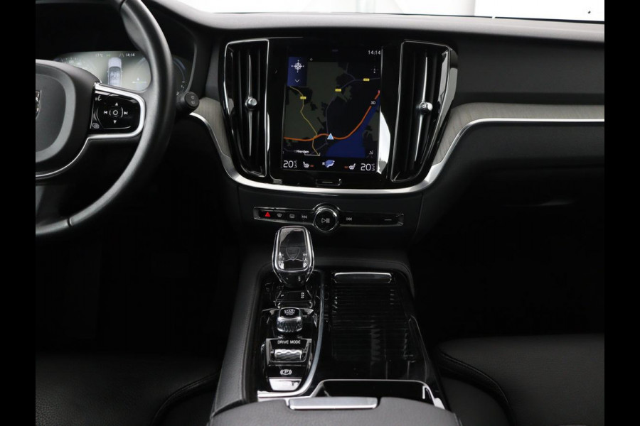 Volvo V60 2.0 T8 Recharge AWD Inscription | Leder | Stoelverwarming | Camera | Carplay | Memory | Adaptive cruise | Keyless | Full LED