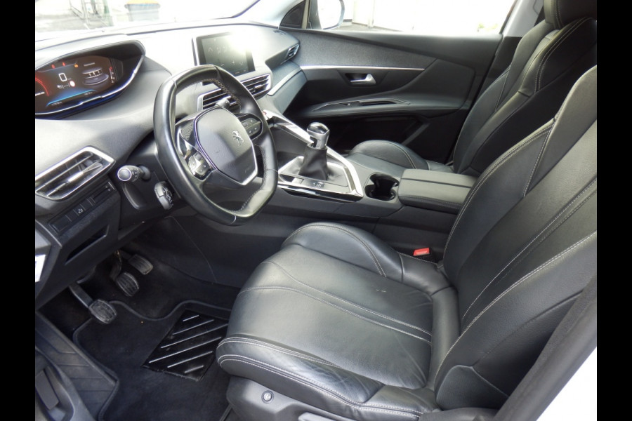 Peugeot 3008 1.2 130pk | BL Prem | Clima | Trekhaak | Leder | Stoelverwarming