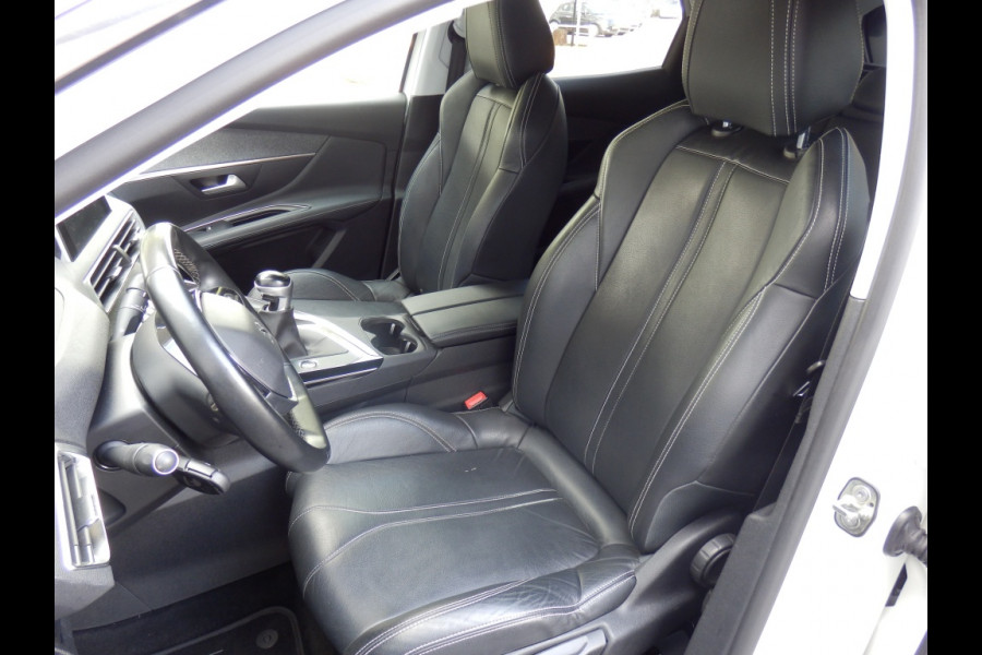 Peugeot 3008 1.2 130pk | BL Prem | Clima | Trekhaak | Leder | Stoelverwarming