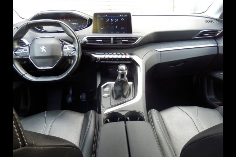 Peugeot 3008 1.2 130pk | BL Prem | Clima | Trekhaak | Leder | Stoelverwarming