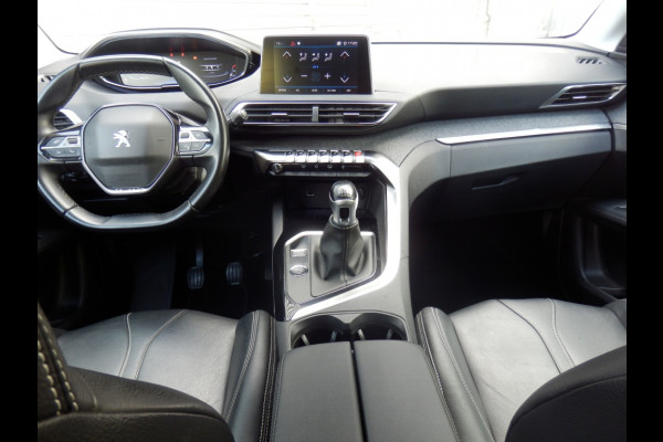 Peugeot 3008 1.2 130pk | BL Prem | Clima | Trekhaak | Leder | Stoelverwarming