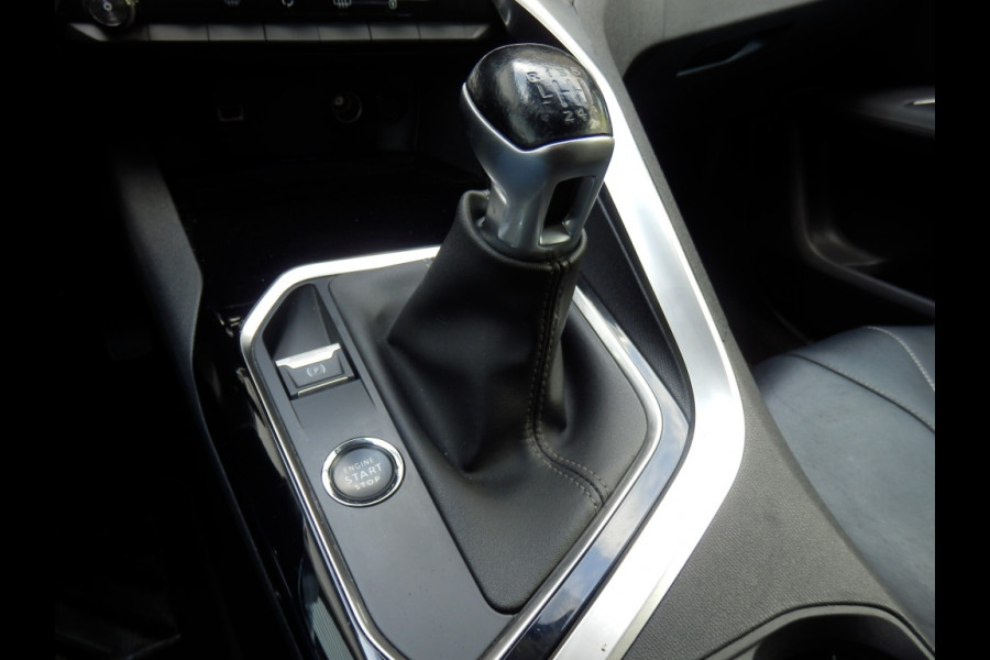 Peugeot 3008 1.2 130pk | BL Prem | Clima | Trekhaak | Leder | Stoelverwarming