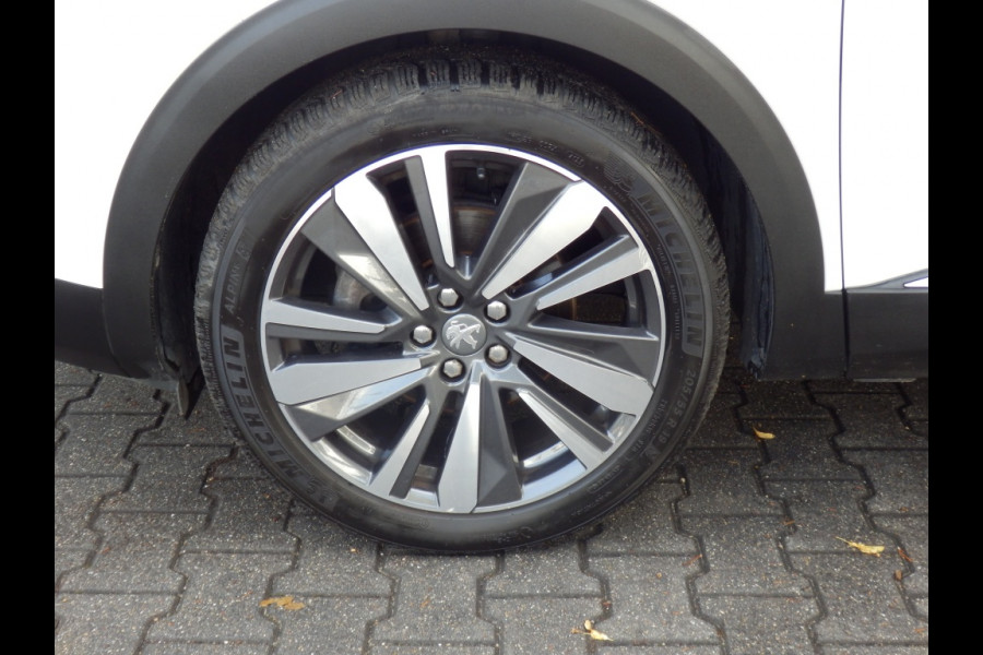 Peugeot 3008 1.2 130pk | BL Prem | Clima | Trekhaak | Leder | Stoelverwarming
