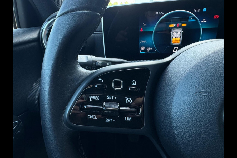 Mercedes-Benz A-Klasse 160 d Premium m20 NAVI WIDESCREEN CAMERA PDC CLIMATE ELEK PAKKET