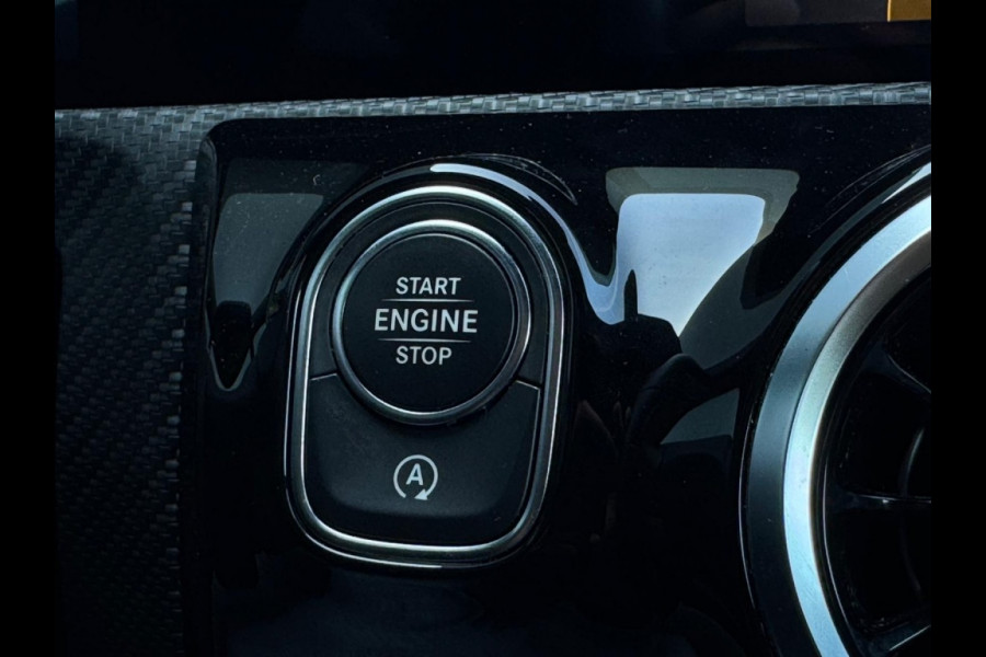 Mercedes-Benz A-Klasse 160 d Premium m20 NAVI WIDESCREEN CAMERA PDC CLIMATE ELEK PAKKET