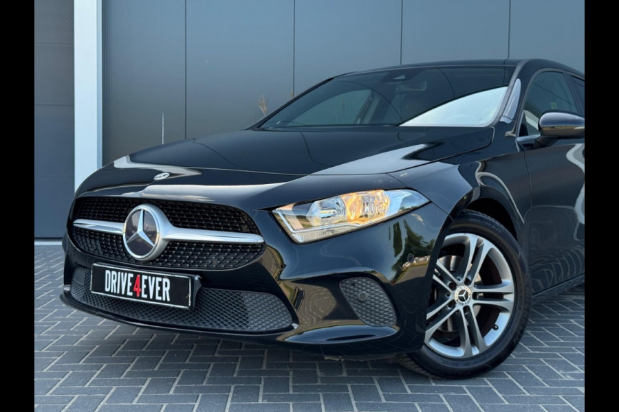Mercedes-Benz A-Klasse 160 d Premium m20 NAVI WIDESCREEN CAMERA PDC CLIMATE ELEK PAKKET