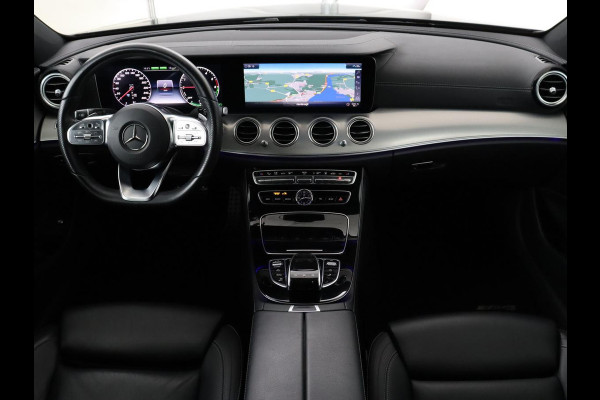 Mercedes-Benz E-Klasse 300de AMG Line | Adaptive cruise | Nappaleder | 360 Camera | Carplay | Stoelverwarming | Sfeerverlichting | Widescreen | Navigatie | Full LED