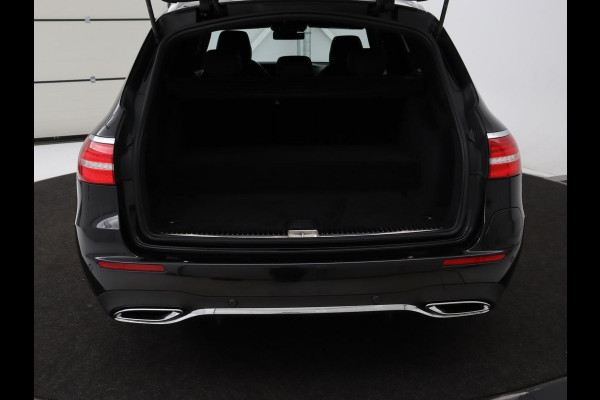 Mercedes-Benz E-Klasse 300de AMG Line | Adaptive cruise | Nappaleder | 360 Camera | Carplay | Stoelverwarming | Sfeerverlichting | Widescreen | Navigatie | Full LED