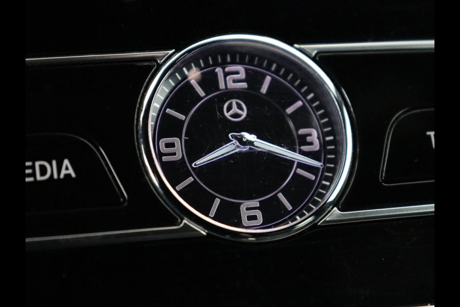 Mercedes-Benz E-Klasse 300de AMG Line | Adaptive cruise | Nappaleder | 360 Camera | Carplay | Stoelverwarming | Sfeerverlichting | Widescreen | Navigatie | Full LED