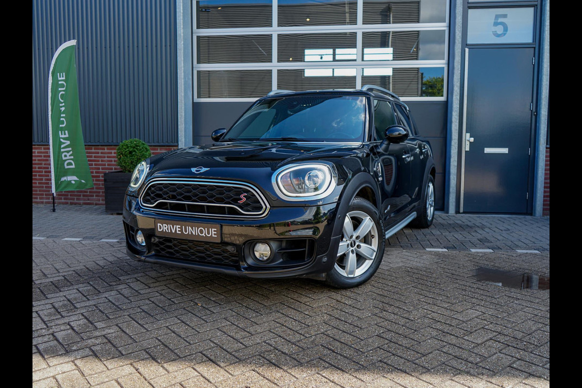 MINI Countryman 2.0 Cooper S ALL4 Chili | Panoramadak | Keyless | Trekhaak | Adaptieve cruise | Carplay | Stoelverwarming MINI Countryman 2.0 Cooper S ALL4 Chili | Panoramadak | Keyless | Trekhaak | Adaptieve cruise | Carplay | Stoelverwarming