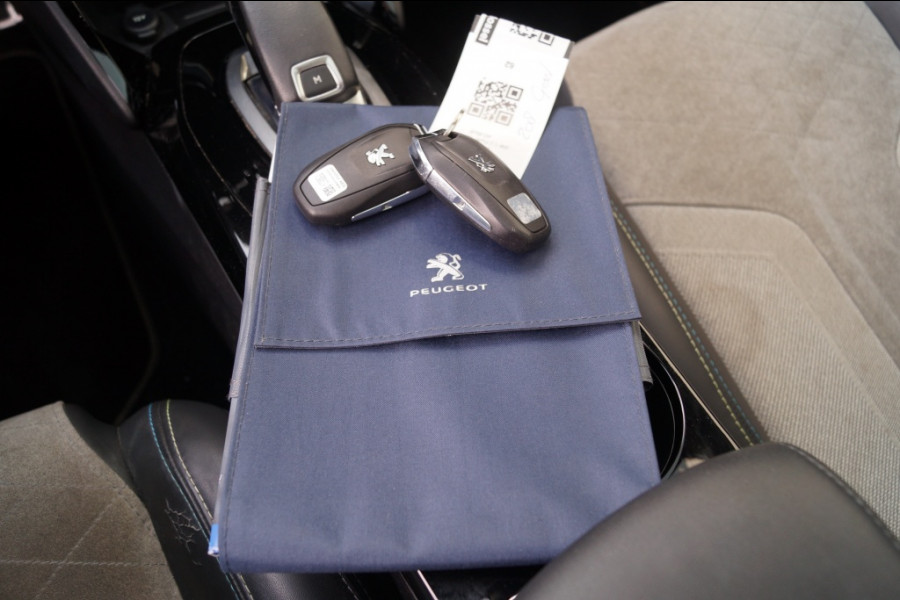 Peugeot 208 1.2 PureTech Automaat GT Pack -PANO-ECC-CAM-