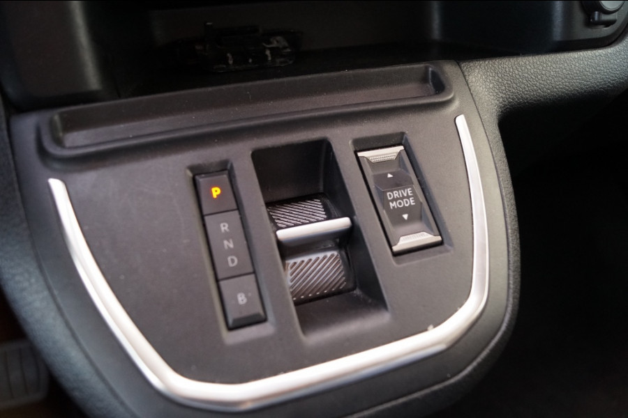 Opel Zafira-e Combi 75kWh 8-persoons -NAVI-AIRCO-PDC-