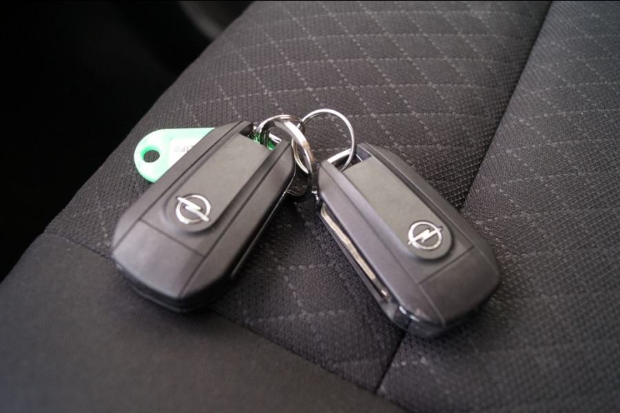 Opel Zafira-e Combi 75kWh 8-persoons -NAVI-AIRCO-PDC-