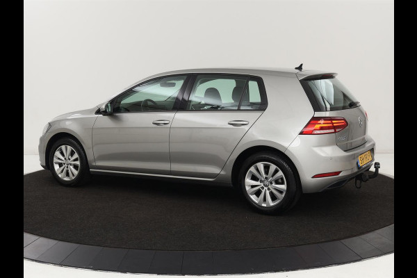 Volkswagen Golf 1.0 TSI Trendline | Carplay | Climate control | Navigatie | Parkeerhulp | Trekhaak | Cruise control | DAB | Bluetooth | Regen/-lichtsensor