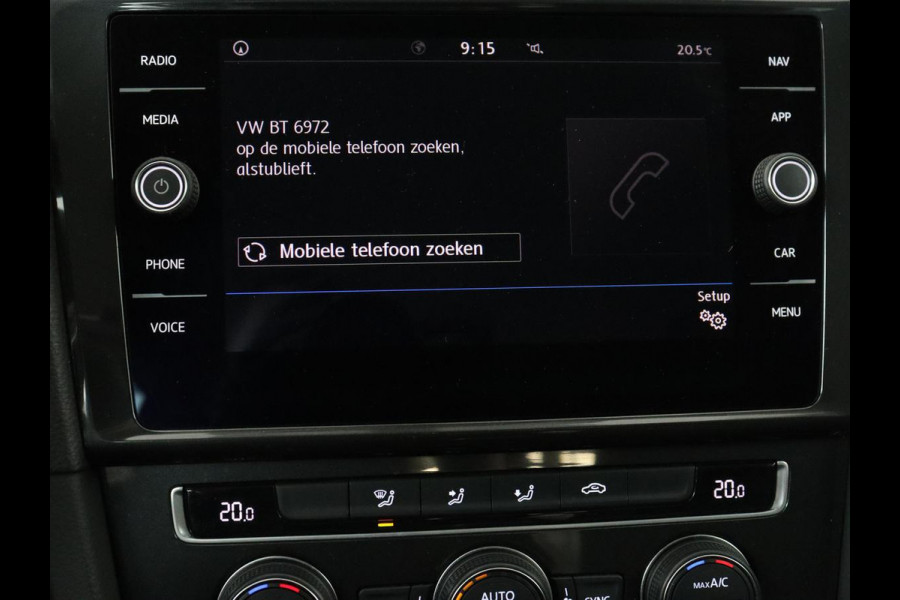Volkswagen Golf 1.0 TSI Trendline | Carplay | Climate control | Navigatie | Parkeerhulp | Trekhaak | Cruise control | DAB | Bluetooth | Regen/-lichtsensor