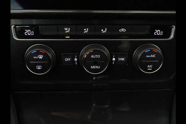Volkswagen Golf 1.0 TSI Trendline | Carplay | Climate control | Navigatie | Parkeerhulp | Trekhaak | Cruise control | DAB | Bluetooth | Regen/-lichtsensor