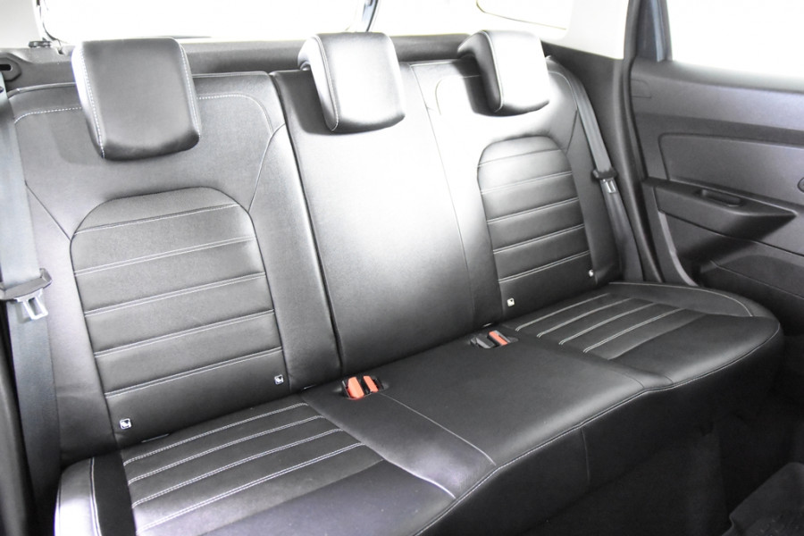 Dacia Duster 1.5 dCi *1ste Eigenaar*Navigatie*Trekhaak*Stoelverwarming*