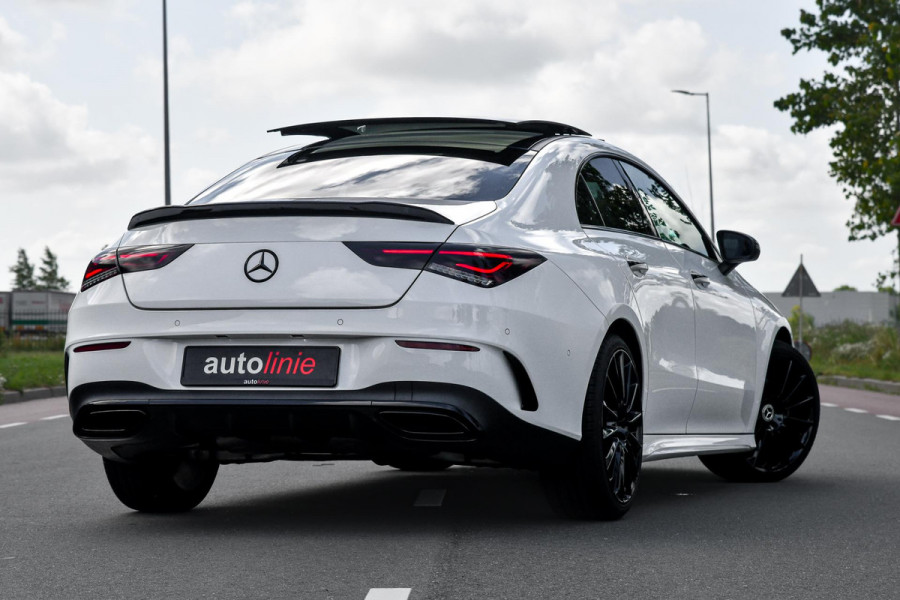 Mercedes-Benz CLA-Klasse 180 AMG Night. Memory, Pano, Keyless, Camera, Multibeam, Sfeer, CarPlay!