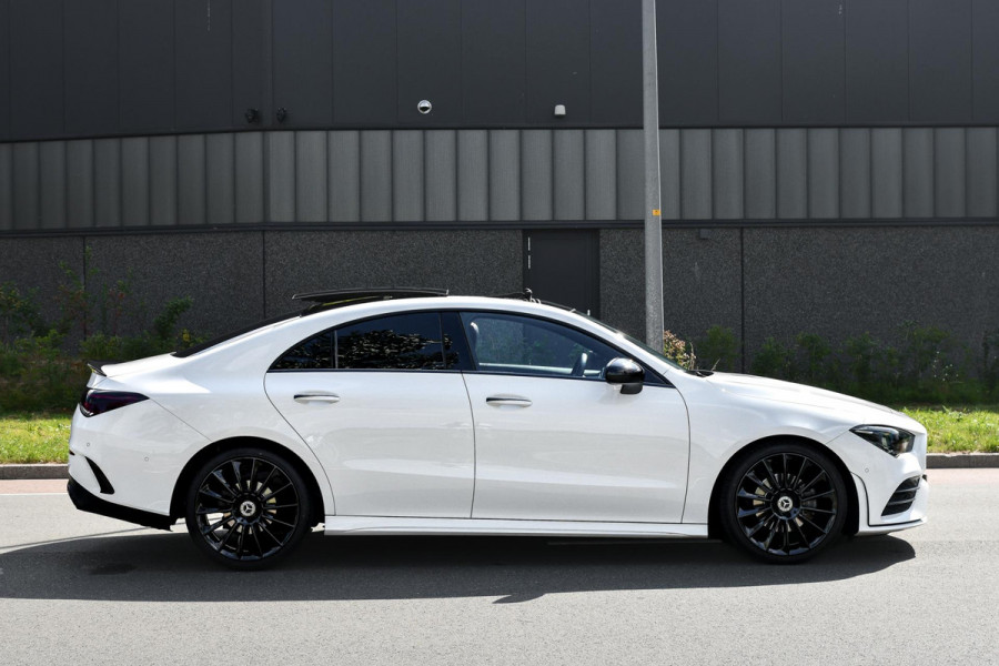 Mercedes-Benz CLA-Klasse 180 AMG Night. Memory, Pano, Keyless, Camera, Multibeam, Sfeer, CarPlay!