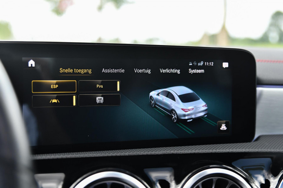 Mercedes-Benz CLA-Klasse 180 AMG Night. Memory, Pano, Keyless, Camera, Multibeam, Sfeer, CarPlay!