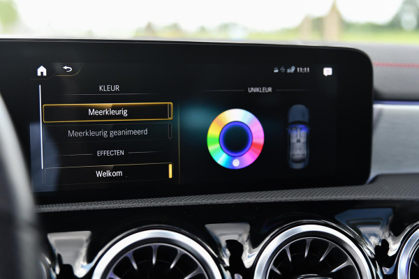 Mercedes-Benz CLA-Klasse 180 AMG Night. Memory, Pano, Keyless, Camera, Multibeam, Sfeer, CarPlay!