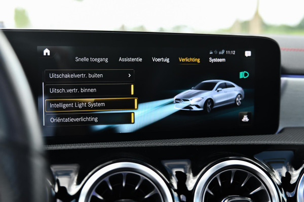 Mercedes-Benz CLA-Klasse 180 AMG Night. Memory, Pano, Keyless, Camera, Multibeam, Sfeer, CarPlay!