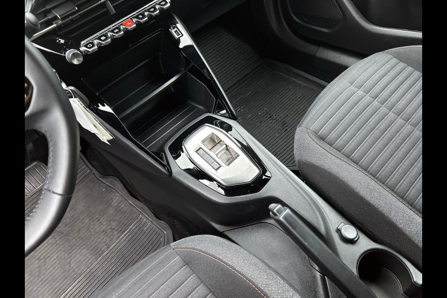 Peugeot 2008 1.2 130pk Active Pack CARPLAY CRUISE