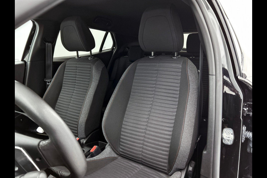 Peugeot 2008 1.2 130pk Active Pack CARPLAY CRUISE