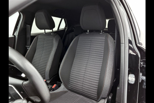 Peugeot 2008 1.2 130pk Active Pack CARPLAY CRUISE