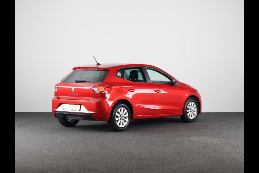Seat Ibiza 1.0 TSI Style Business Intense 95 pk | Navigatie | Parkeersensoren | Achteruitrijcamera | Cruise control | Apple Carplay/Android Auto |