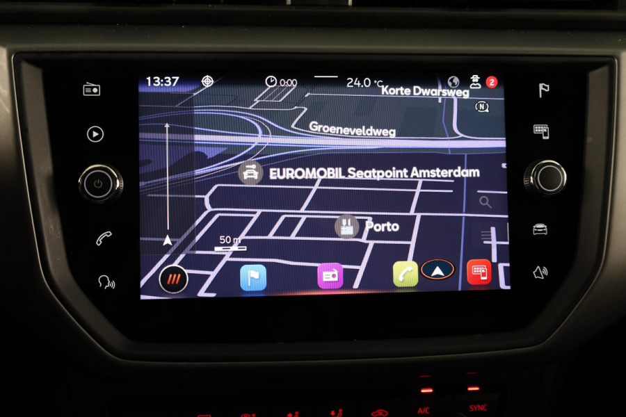 Seat Ibiza 1.0 TSI Style Business Intense 95 pk | Navigatie | Parkeersensoren | Achteruitrijcamera | Cruise control | Apple Carplay/Android Auto |