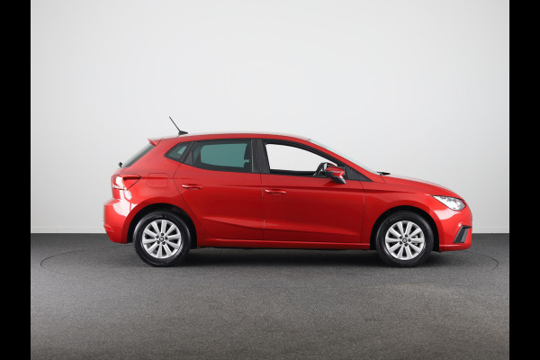 Seat Ibiza 1.0 TSI Style Business Intense 95 pk | Navigatie | Parkeersensoren | Achteruitrijcamera | Cruise control | Apple Carplay/Android Auto |