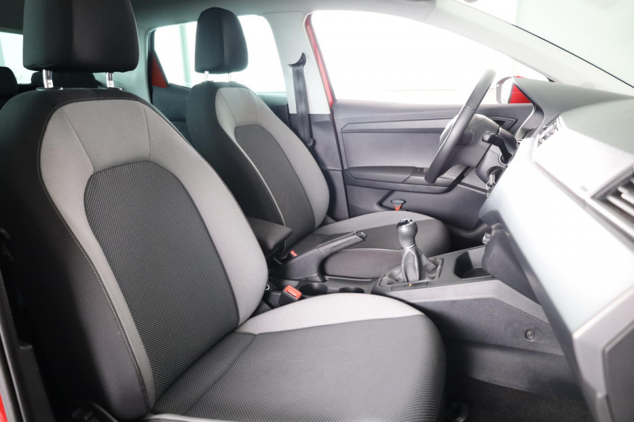 Seat Ibiza 1.0 TSI Style Business Intense 95 pk | Navigatie | Parkeersensoren | Achteruitrijcamera | Cruise control | Apple Carplay/Android Auto |