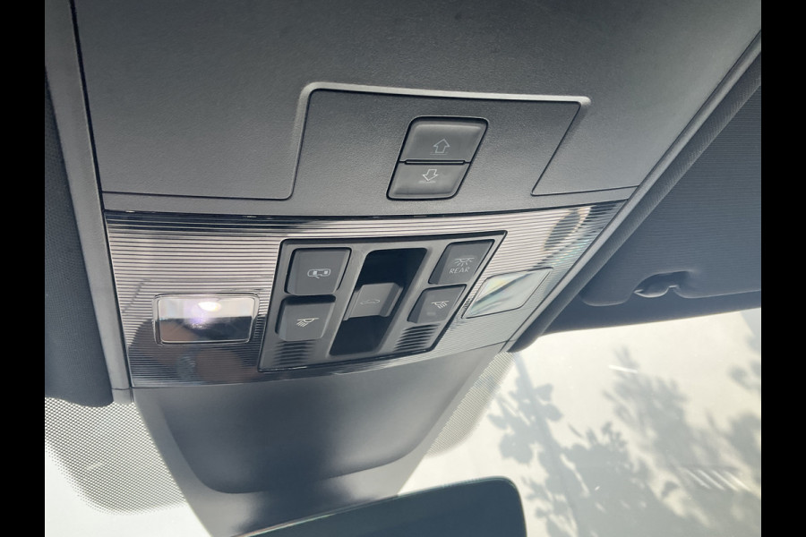 Volkswagen Tiguan 1.5 TSI ACT R-line Automaat Pano.dak Trekhaak Stoelverw+Massage Keyless Vol opties!