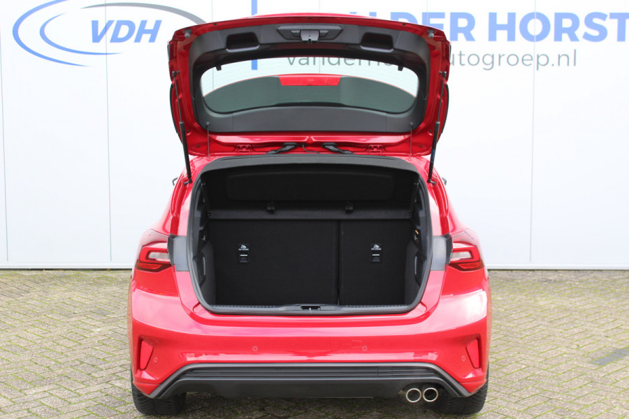 Ford Focus 1.0-125pk EcoBoost Mild-Hybrid ST-Line. Chique en erg luxe Ford Focus, fabr. gar. t/m 9 febr. 2027 ! Volautm. airco, navigatie, telefoonvoorb., All Season banden, B&O soundsyst., elektr. panodak, stuur-, stoel- en voorraamverw., adapt. cruise cntrl, side- en lane assist., LED  etc.