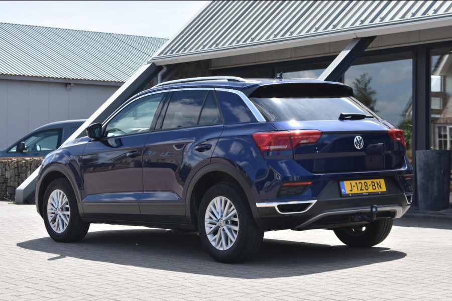 Volkswagen T-Roc 1.0 TSI | VIRTUAL COCKPIT | TREKHAAK | APPLE CARPLAY | ANDROID AUTO | ADAPTIEVE CRUISE CONTROLE | NAP