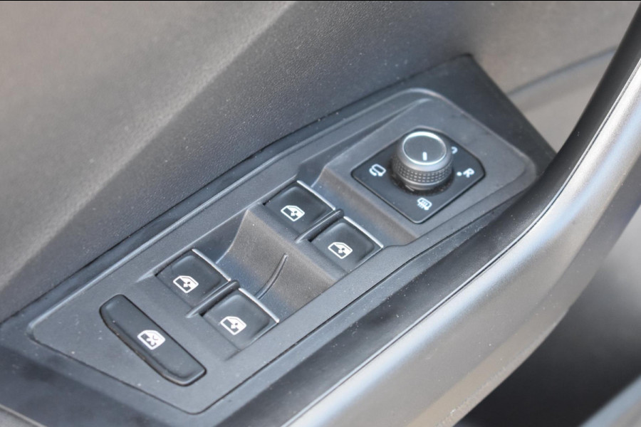Volkswagen T-Roc 1.0 TSI | VIRTUAL COCKPIT | TREKHAAK | APPLE CARPLAY | ANDROID AUTO | ADAPTIEVE CRUISE CONTROLE | NAP