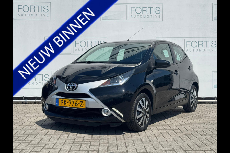 Toyota Aygo 1.0 VVT-i x-play NAVI | AIRCO | 5 DEURS