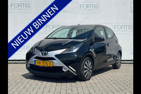 Toyota Aygo 1.0 VVT-i x-play NAVI | AIRCO | 5 DEURS