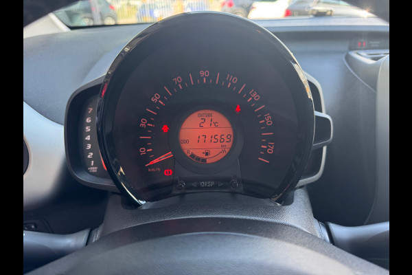 Toyota Aygo 1.0 VVT-i x-play NAVI | AIRCO | 5 DEURS