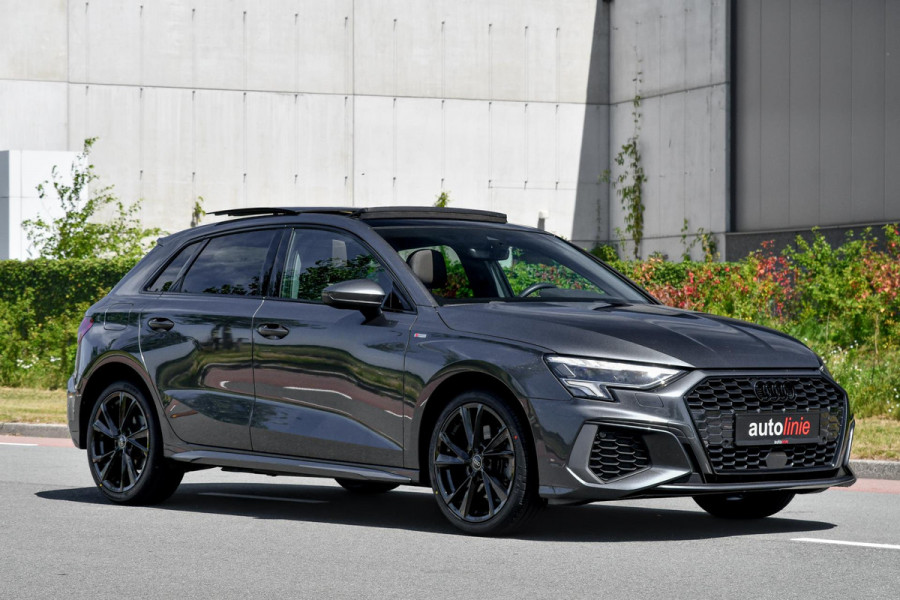 Audi A3 Sportback 40 TFSI e S-Line. Pano, ACC, Leder, Keyless, Matrix, Sfeer, CarPlay!