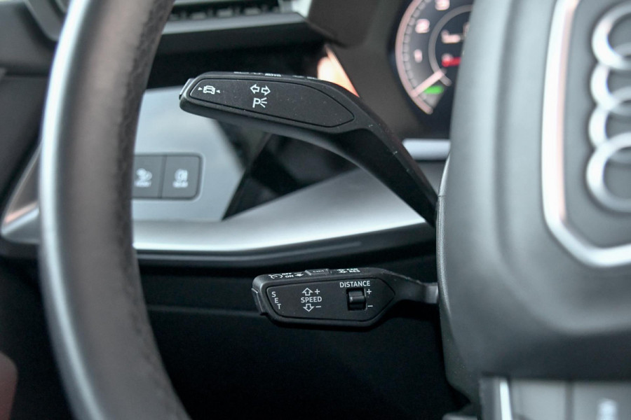 Audi A3 Sportback 40 TFSI e S-Line. Pano, ACC, Leder, Keyless, Matrix, Sfeer, CarPlay!