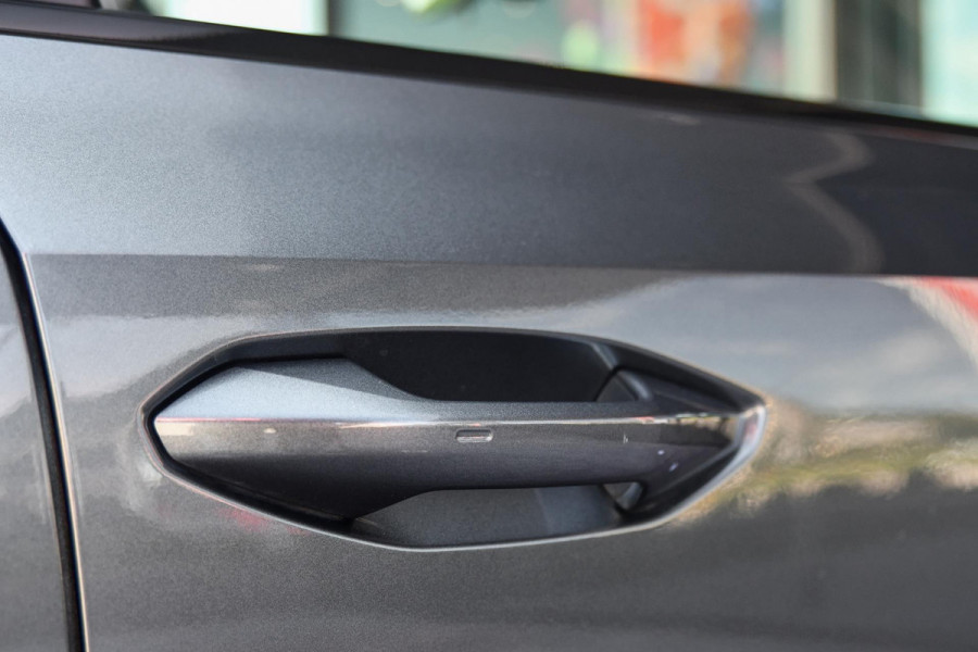 Audi A3 Sportback 40 TFSI e S-Line. Pano, ACC, Leder, Keyless, Matrix, Sfeer, CarPlay!