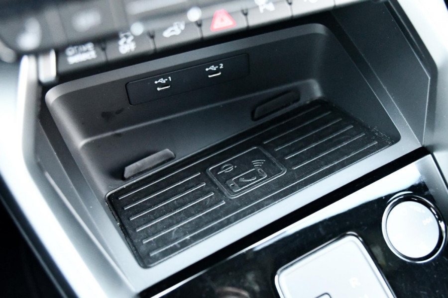 Audi A3 Sportback 40 TFSI e S-Line. Pano, ACC, Leder, Keyless, Matrix, Sfeer, CarPlay!