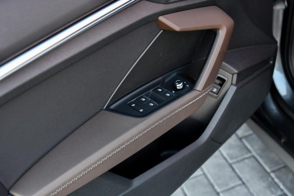 Audi A3 Sportback 40 TFSI e S-Line. Pano, ACC, Leder, Keyless, Matrix, Sfeer, CarPlay!