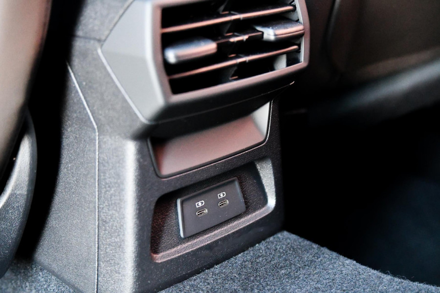 Audi A3 Sportback 40 TFSI e S-Line. Pano, ACC, Leder, Keyless, Matrix, Sfeer, CarPlay!