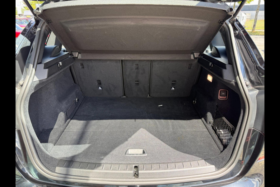 BMW 2 Serie Active Tourer 218i M Sport Executive, Leder, HUD, NAP