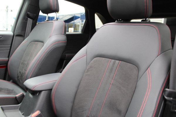 Ford Kuga 2.5 PHEV ST-Line X | Facelift | Panoramadak | Head-up | BLIS | Winterpack | Trekhaak | B&O | AGR