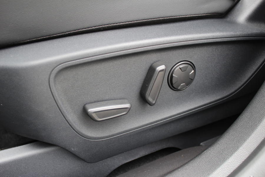 Ford Kuga 2.5 PHEV ST-Line X | Facelift | Panoramadak | Head-up | BLIS | Winterpack | Trekhaak | B&O | AGR