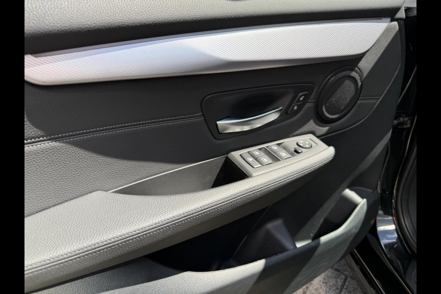 BMW 2 Serie Active Tourer 218i M Sport Executive, Leder, HUD, NAP